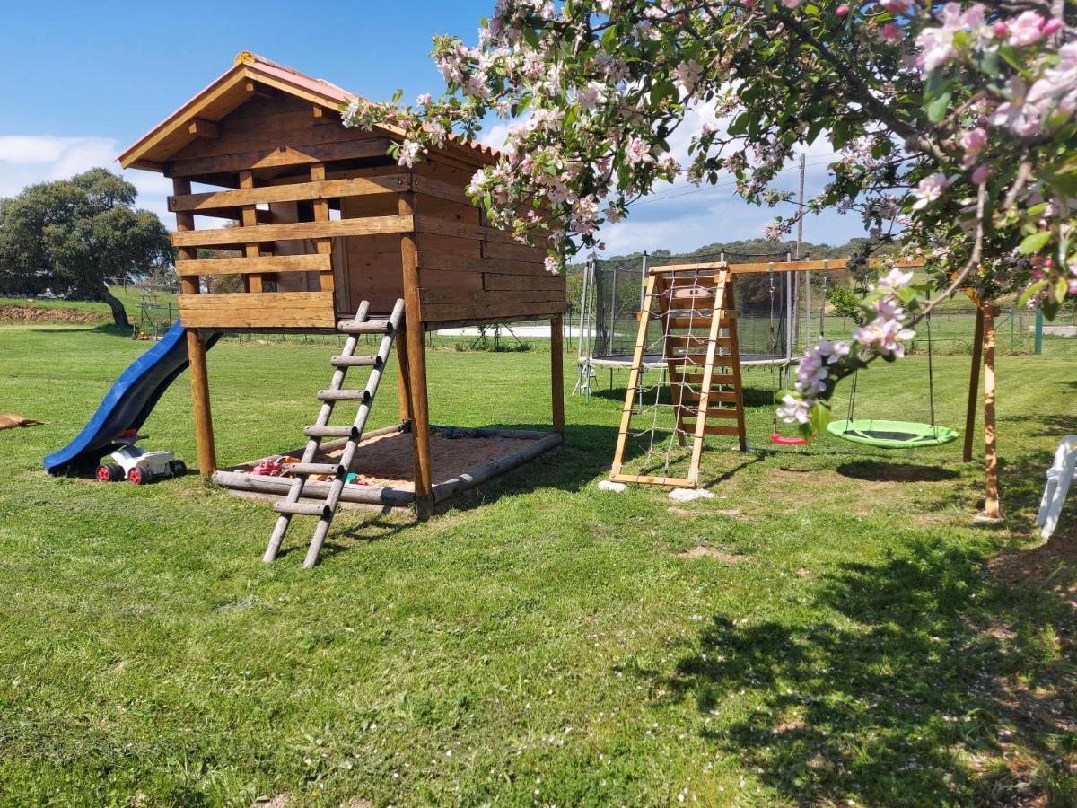 Can Cabanyes Llagostera Exterior photo